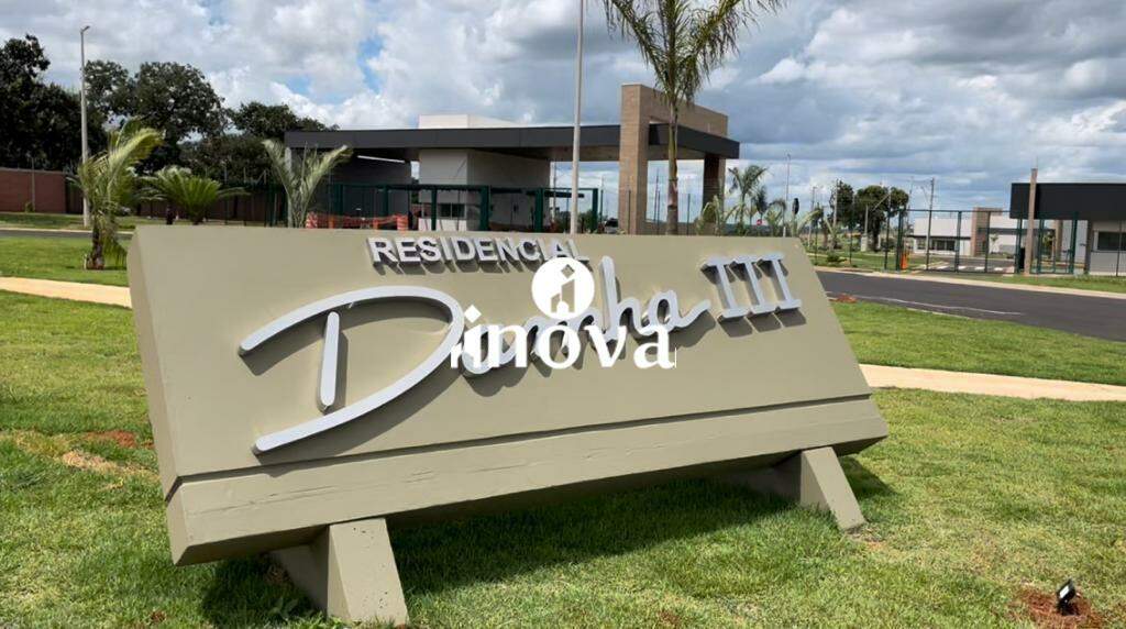 Terreno em Condomínio à venda no Damha III - Res. Uberaba: 
