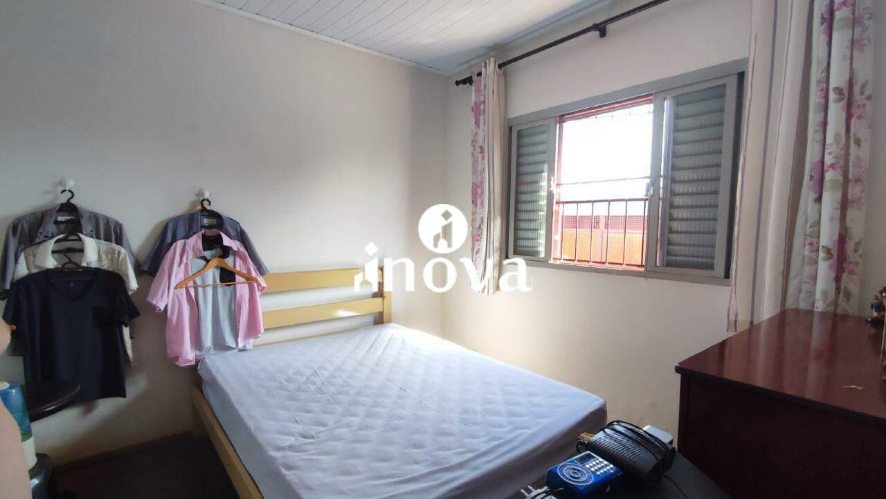 Casa à venda no Mercês: 