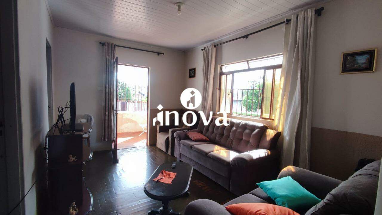 Casa à venda no Mercês: 