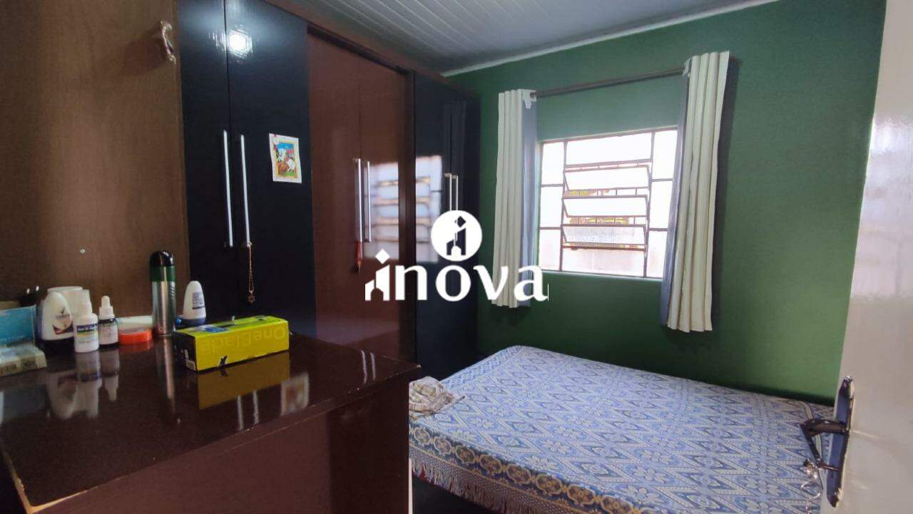 Casa à venda no Mercês: 