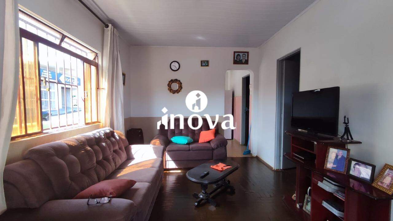 Casa à venda no Mercês: 