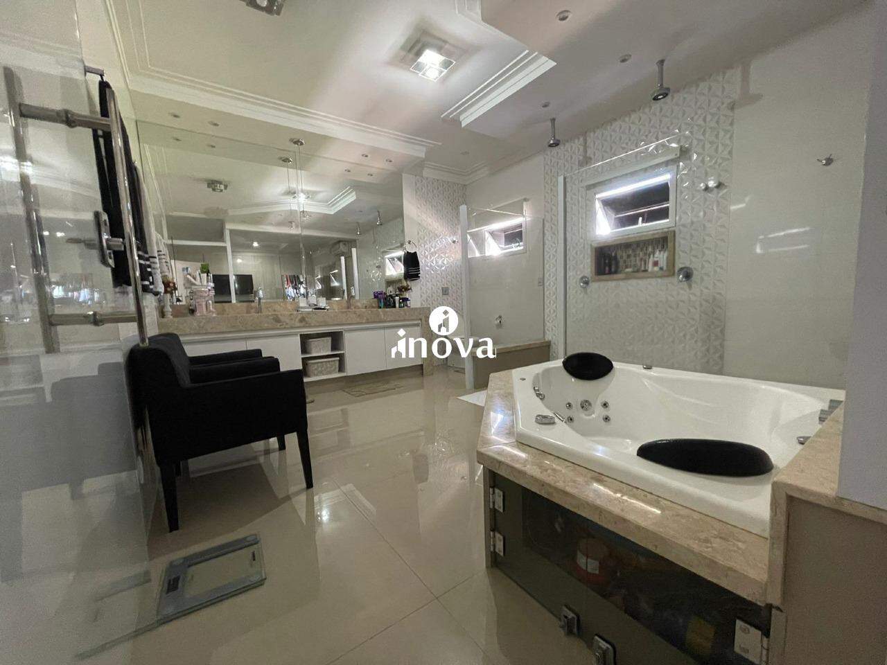 Casa Condomínio à venda no Estância dos Ipês: 