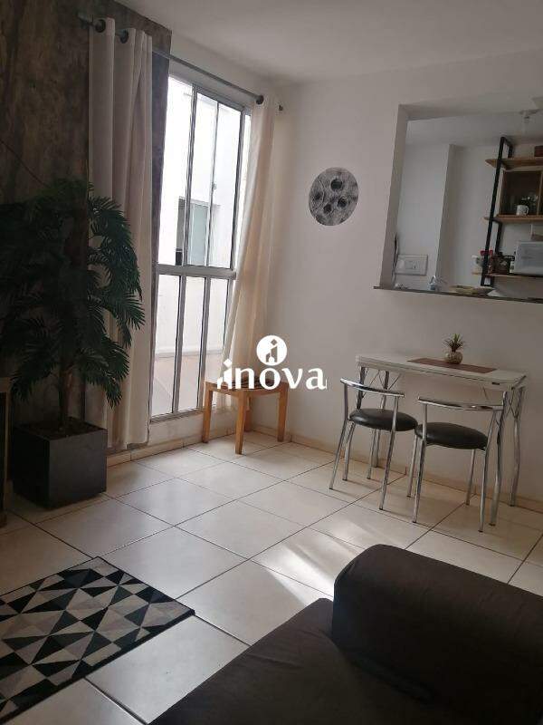 Apartamento à venda no Fabrício: 