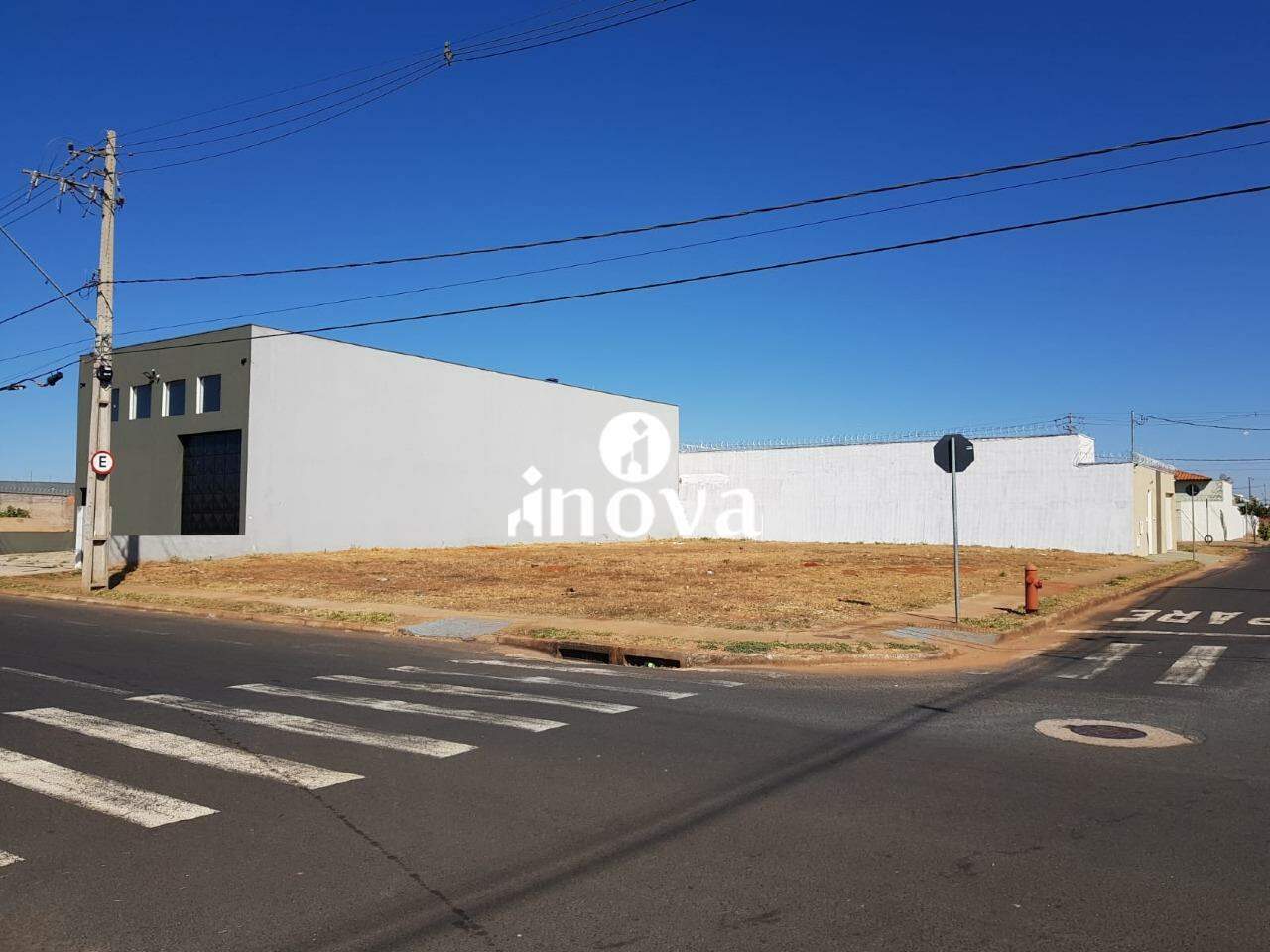 Terreno/Área à venda no Laranjeiras, Parque das: 