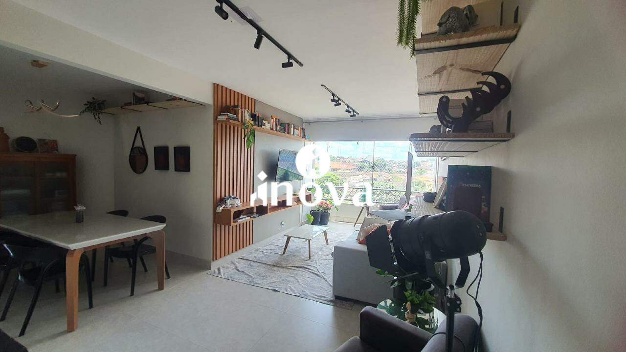 Apartamento à venda no Fabrício: 