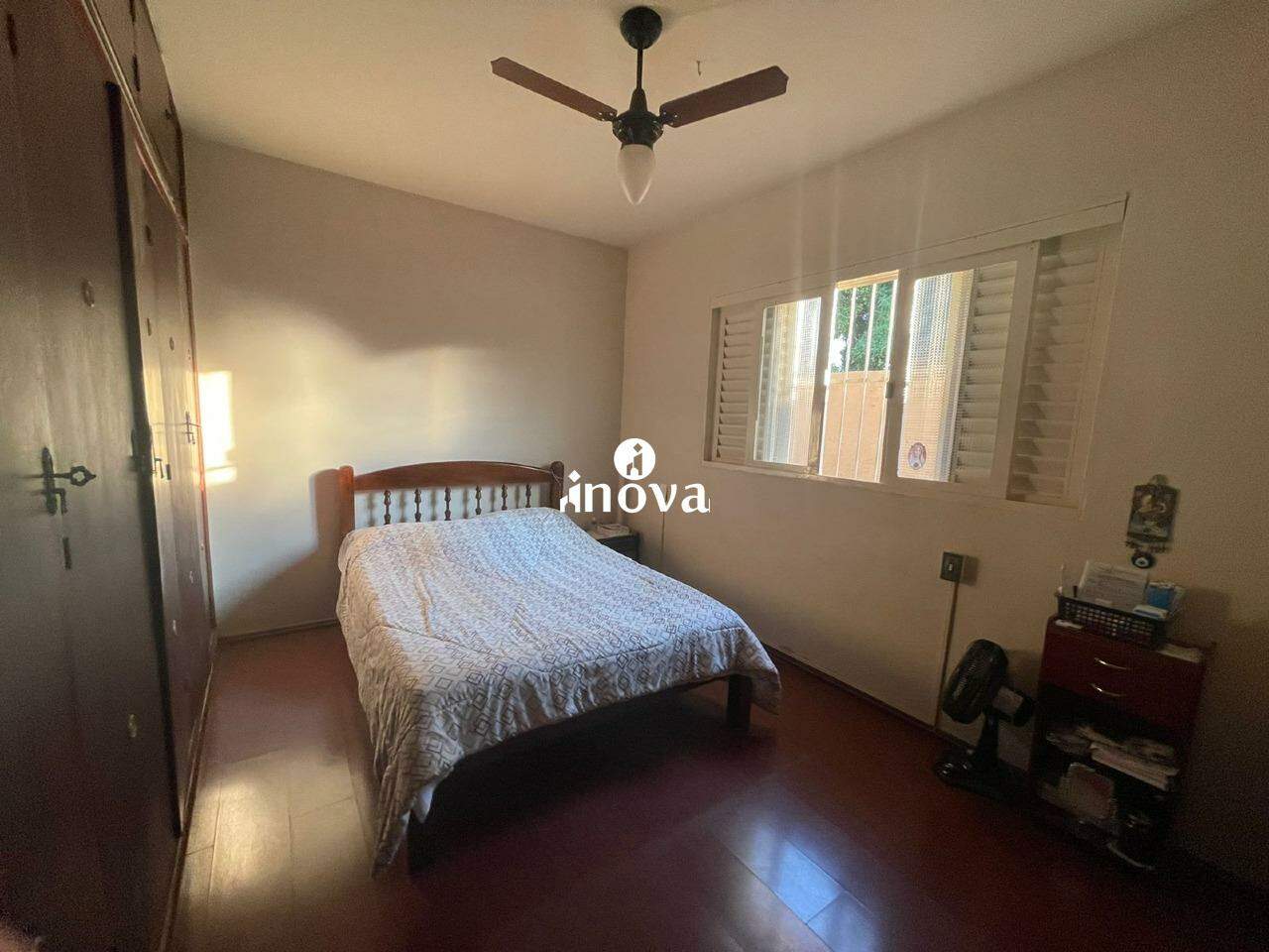 Casa à venda no Mercês: 