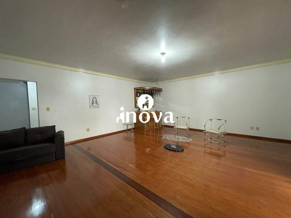 Casa à venda no Santa Maria: 