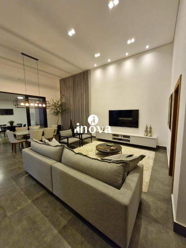 Casa Condomínio à venda no Estância dos Ipês: 