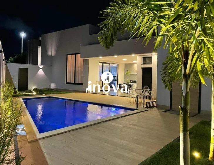 Casa Condomínio à venda no Estância dos Ipês: 