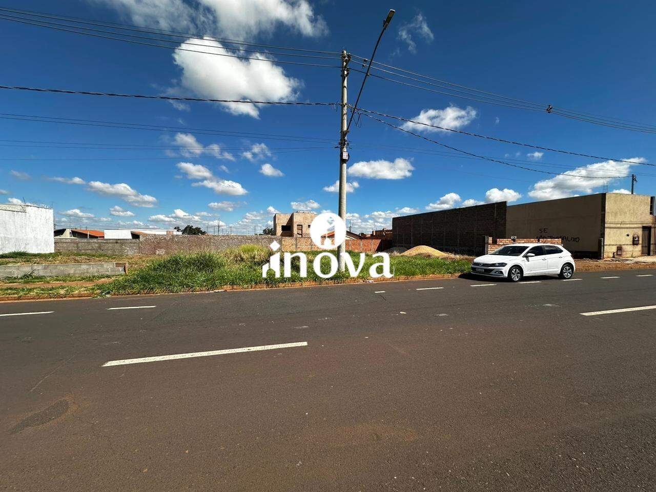 Terreno/Área à venda no Laranjeiras, Parque das: 