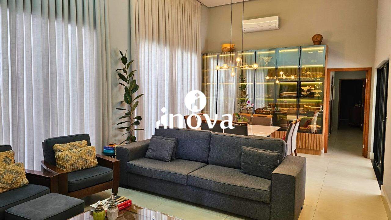 Casa Condomínio à venda no Damha I - Res. Uberaba: 