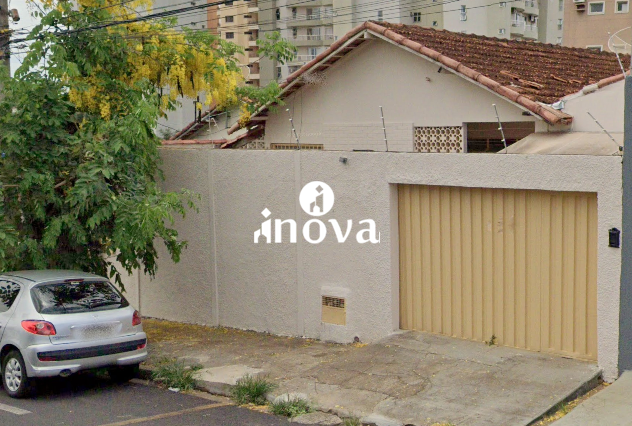 Casa à venda no Mercês: 