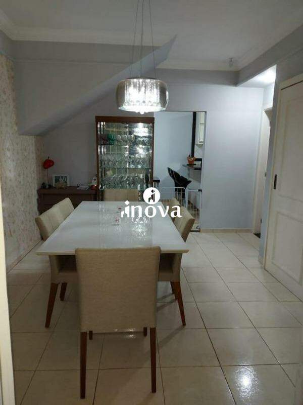 Casa à venda no Estados Unidos - Res.: 