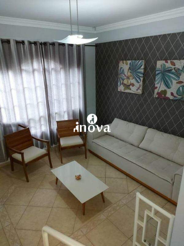 Casa à venda no Estados Unidos - Res.: 