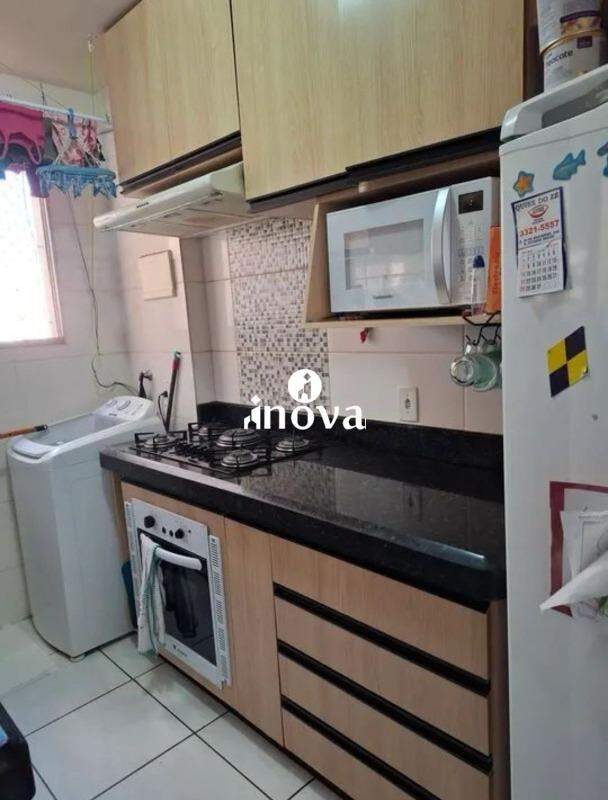Apartamento à venda no Manoel Mendes: 