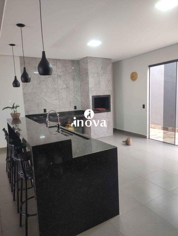 Casa à venda no Felicitá, Jardim: 