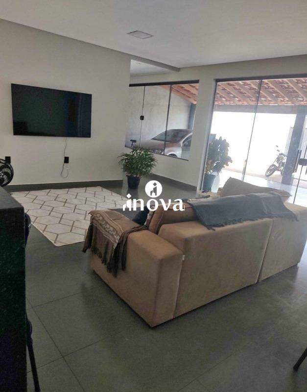 Casa à venda no Felicitá, Jardim: 