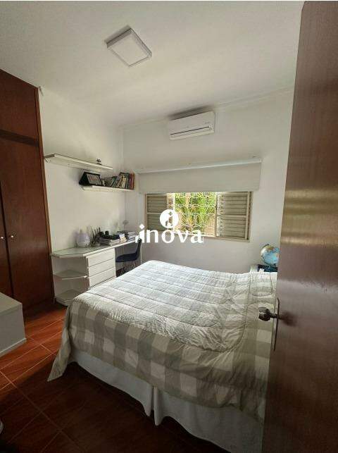 Casa à venda no Santos Dumont: 