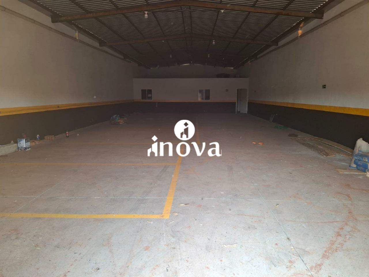 Galpão à venda no Laranjeiras II, Parque das: 