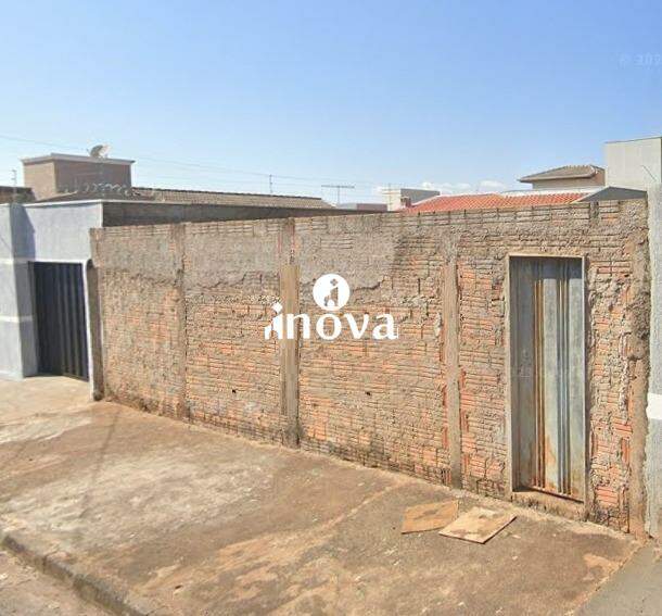 Terreno/Área à venda no Nenê Gomes, Jardim: 