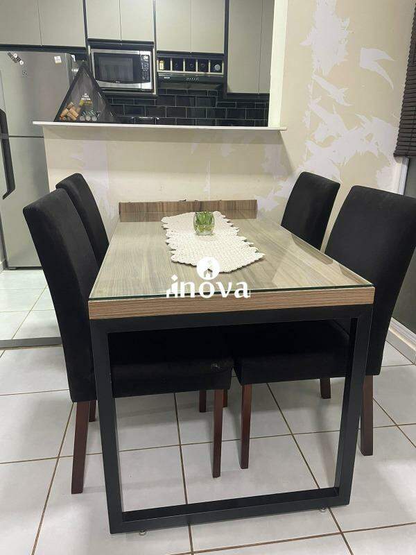 Apartamento à venda no Manoel Mendes: 