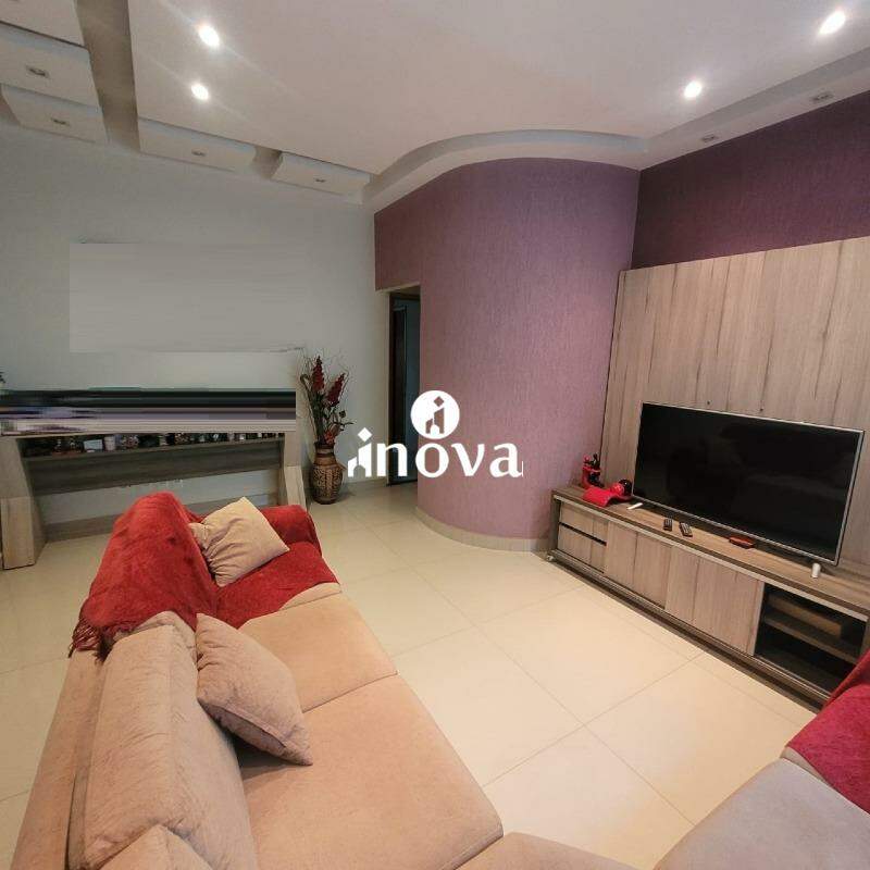 Casa à venda no Costa Teles I: 