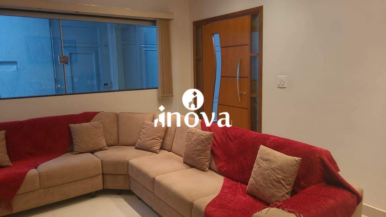 Casa à venda no Costa Teles I: 