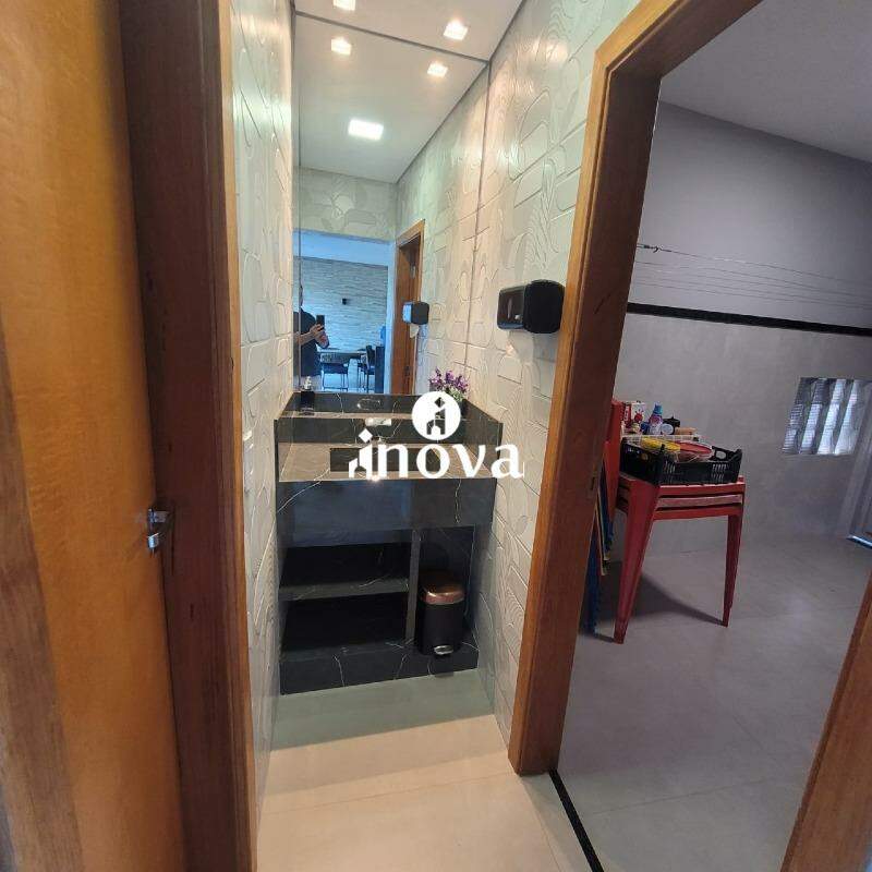 Casa à venda no Costa Teles I: 