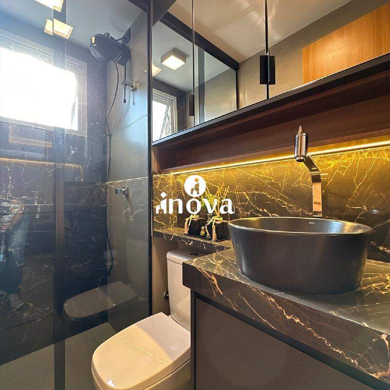 Apartamento à venda no Manoel Mendes: 