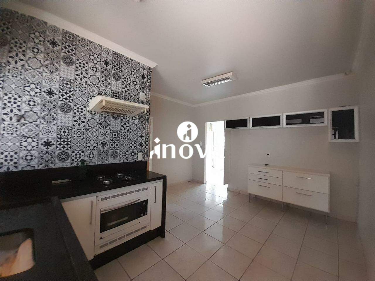 Casa à venda no Parque das Américas: 