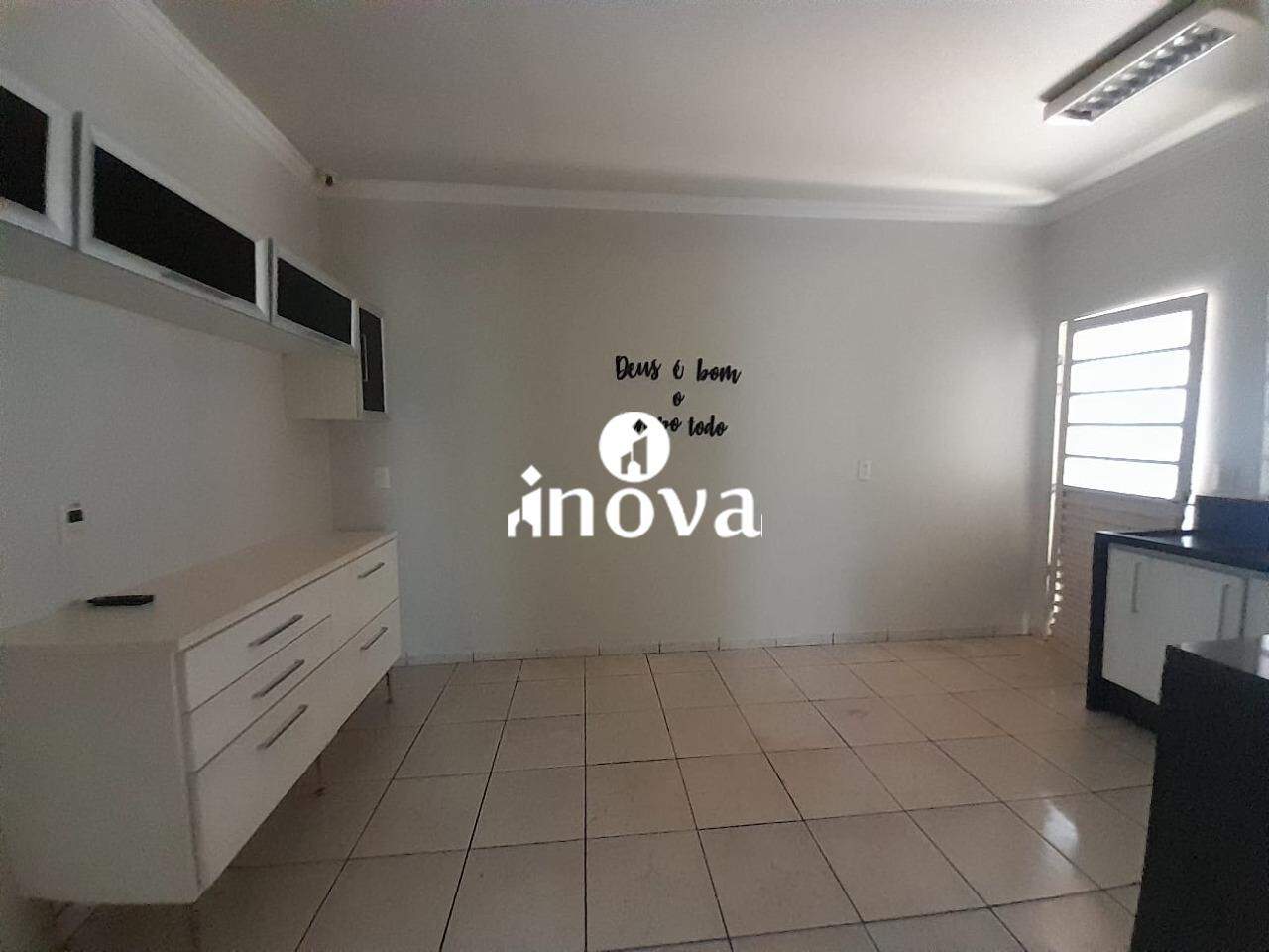 Casa à venda no Parque das Américas: 