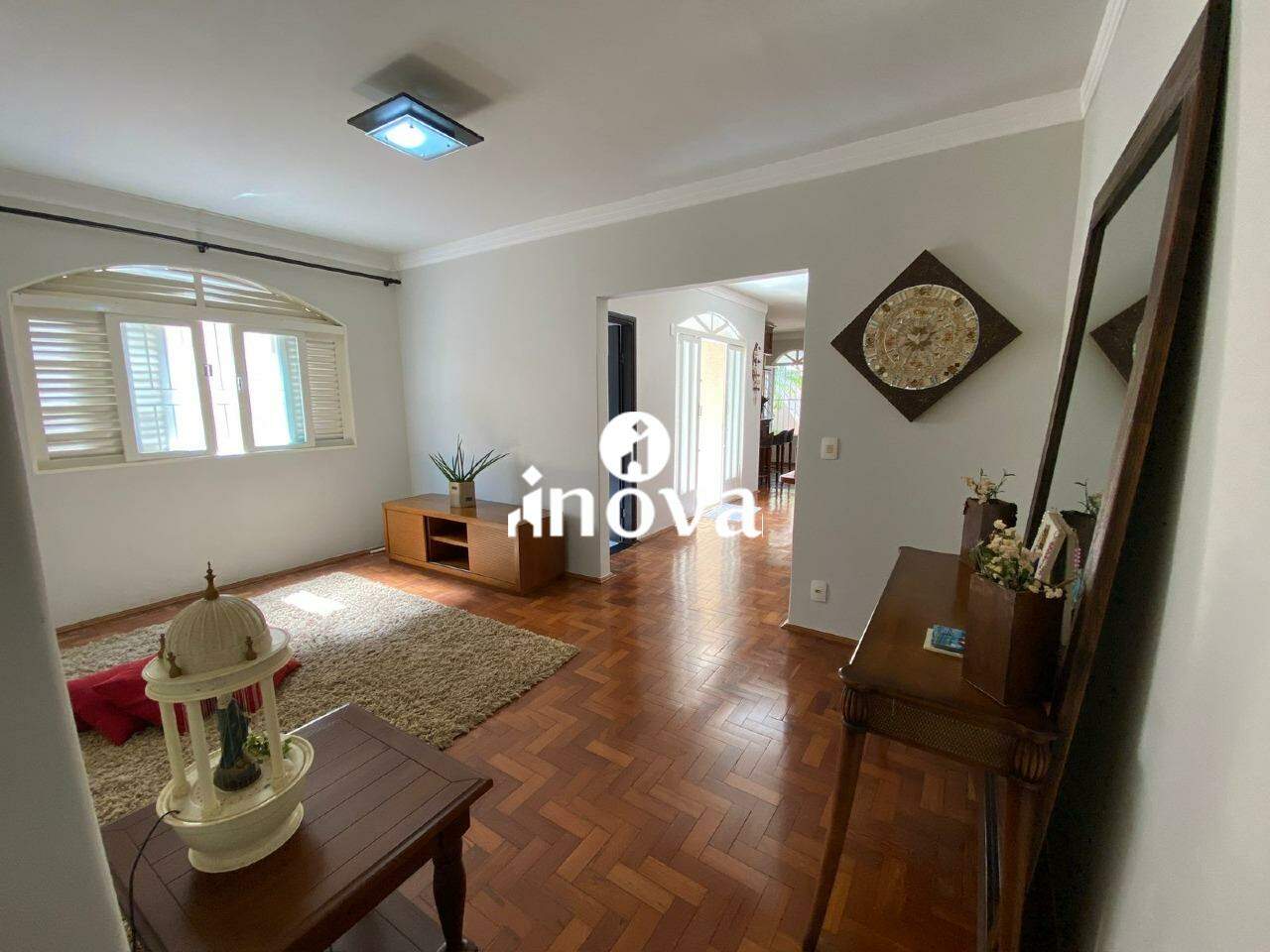 Casa à venda no Parque das Américas: 