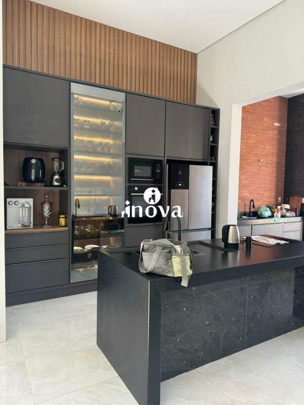 Casa à venda no Laranjeiras II, Parque das: 