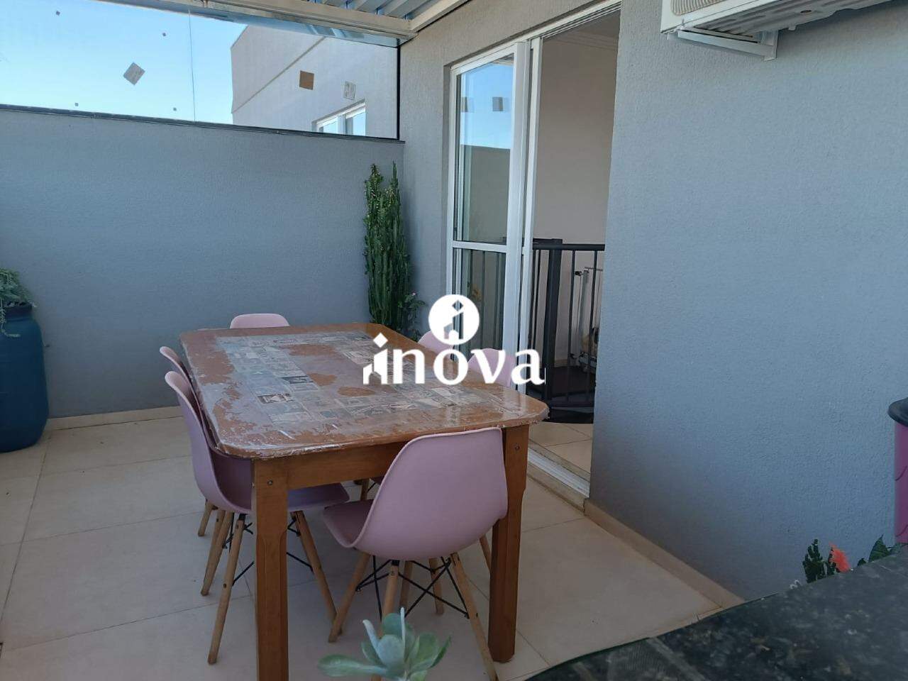 Apartamento à venda no Manoel Mendes: 