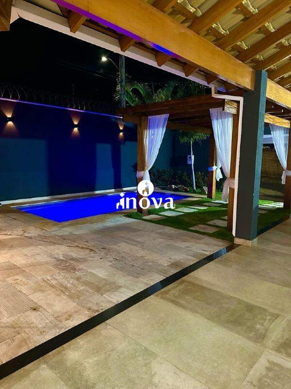 Casa à venda no Estados Unidos - Res.: 