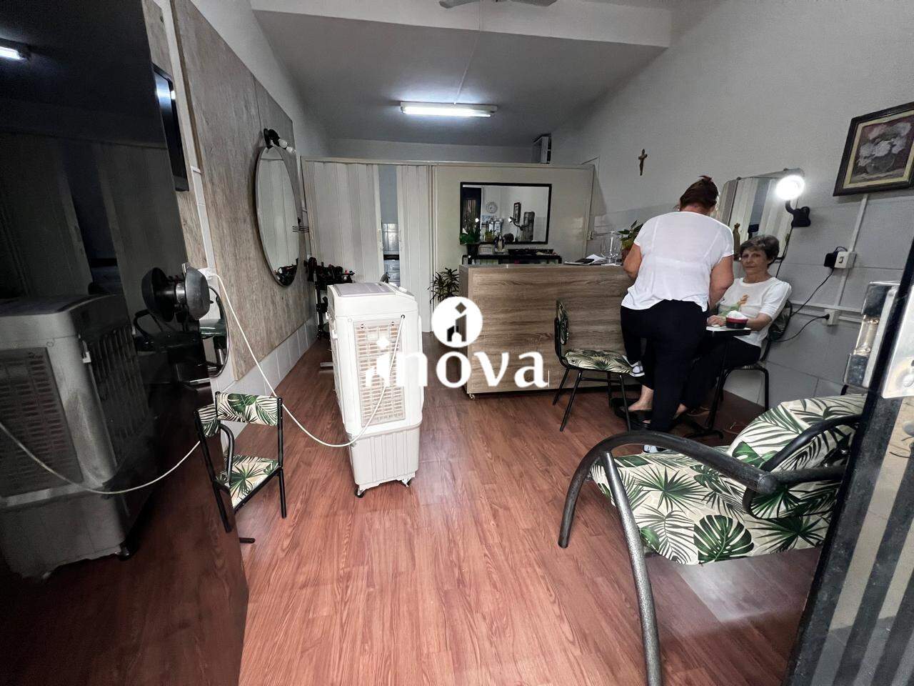 Sala ou Loja à venda no Mercês: 