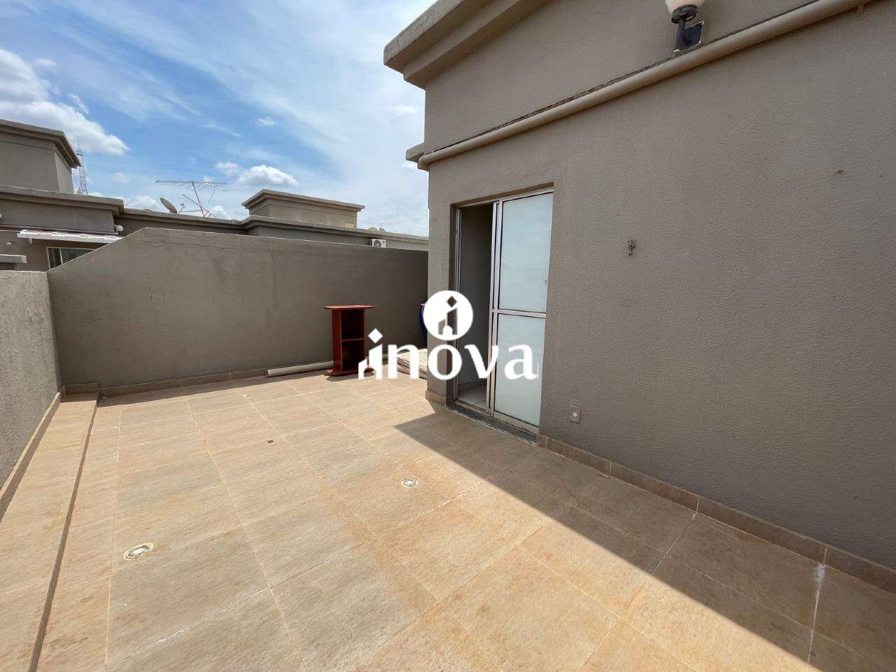 Apartamento à venda no Mercês: 