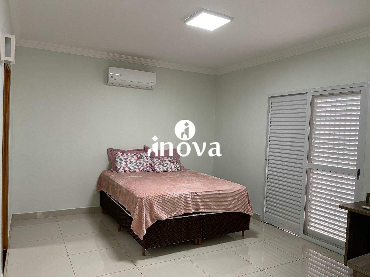 Casa à venda no Nenê Gomes, Jardim: 