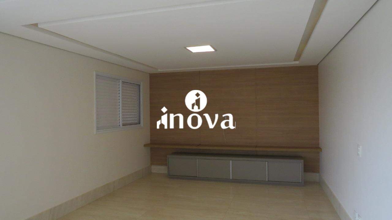 Apartamento à venda no Jardim do Lago: 