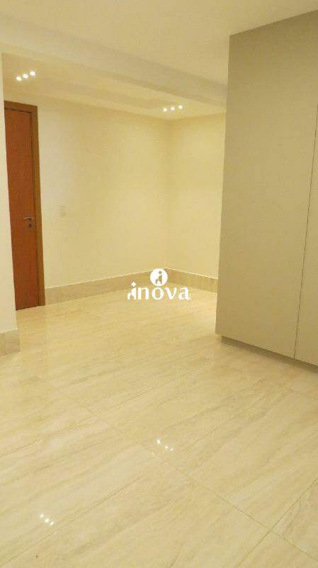 Apartamento à venda no Jardim do Lago: 