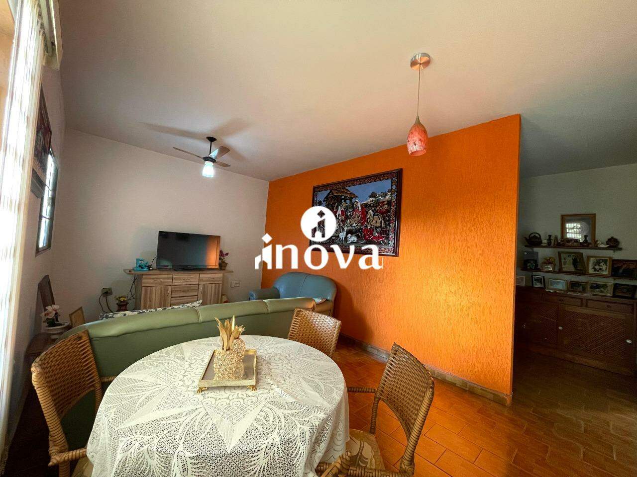 Casa à venda no Volta Grande: 