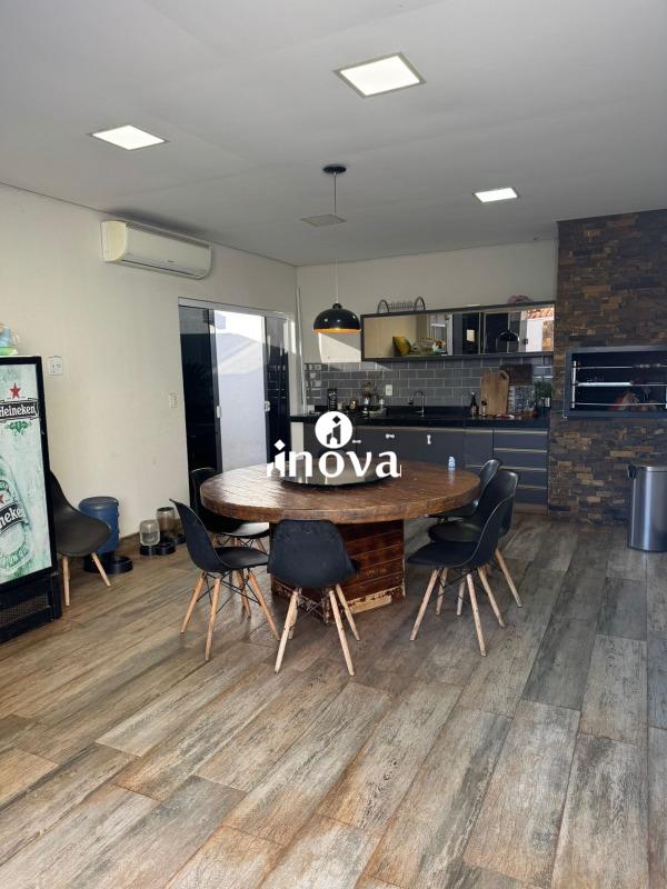 Casa Condomínio à venda no Portal Beija Flor: 