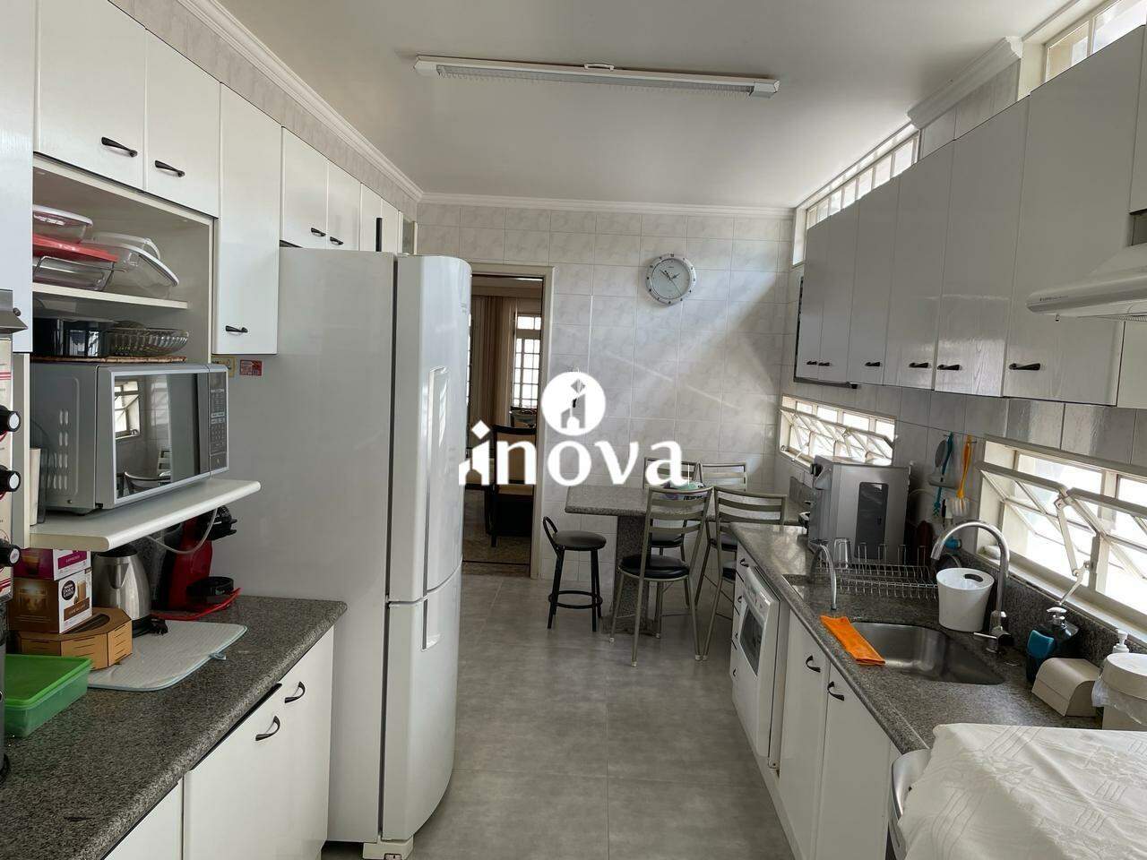 Casa à venda no Mercês: 