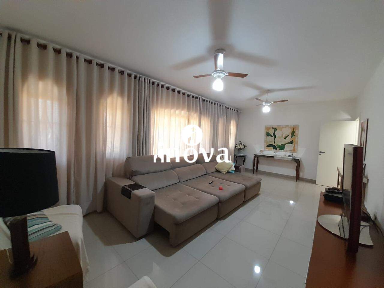 Casa à venda no Mercês: 