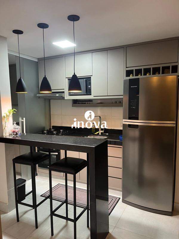 Apartamento à venda no Manoel Mendes: 