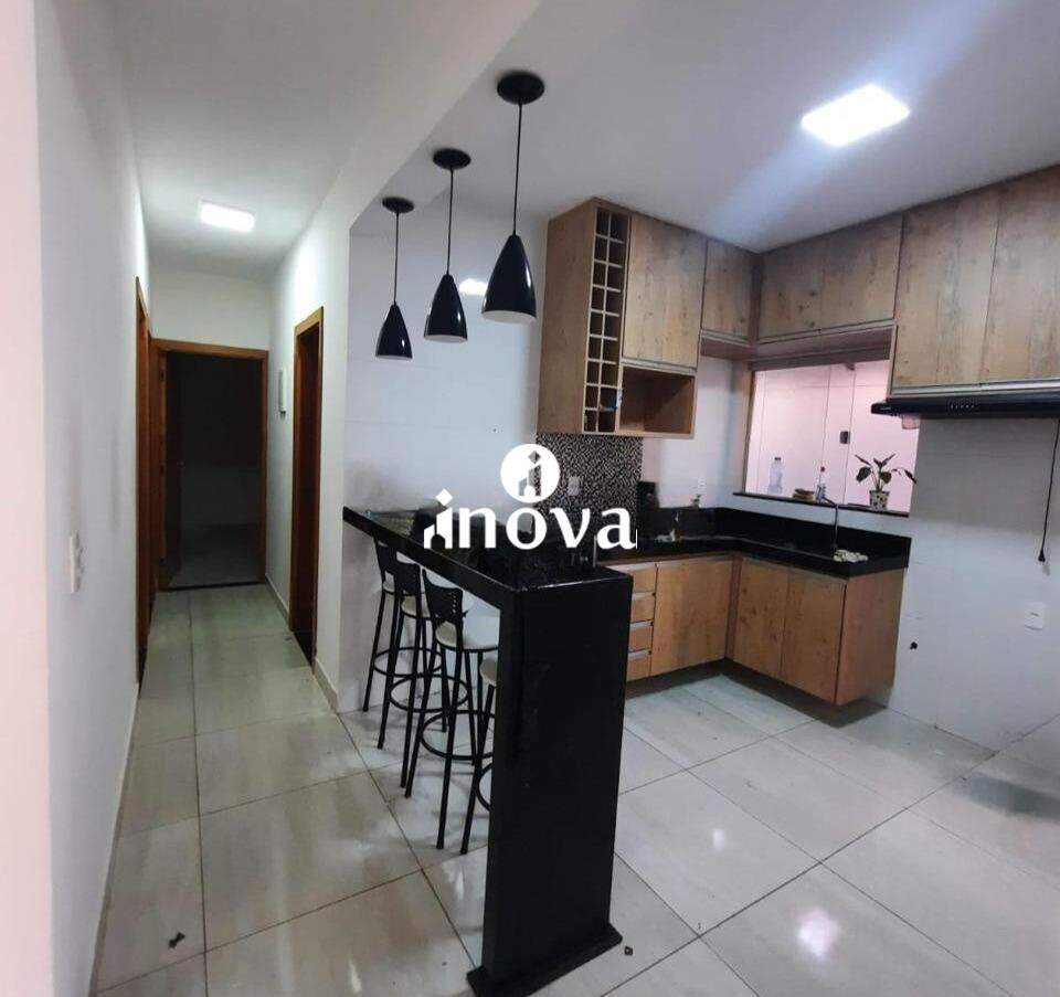 Casa à venda no Espanha, Residencial Jardim: 
