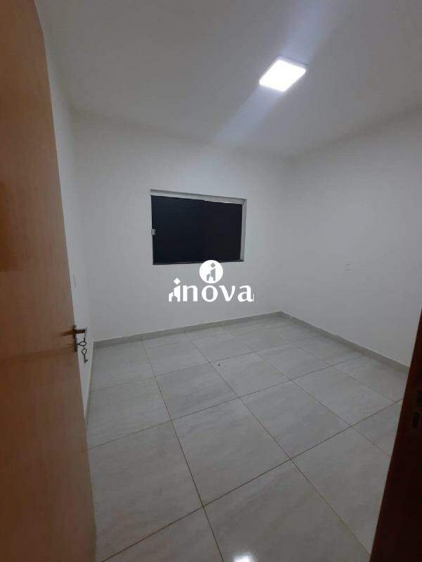 Casa à venda no Espanha, Residencial Jardim: 