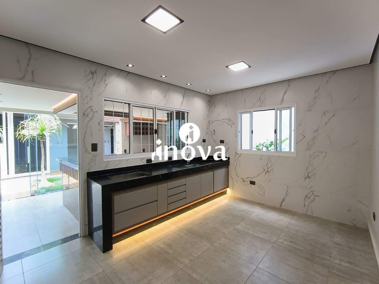 Casa à venda no Fabrício: 
