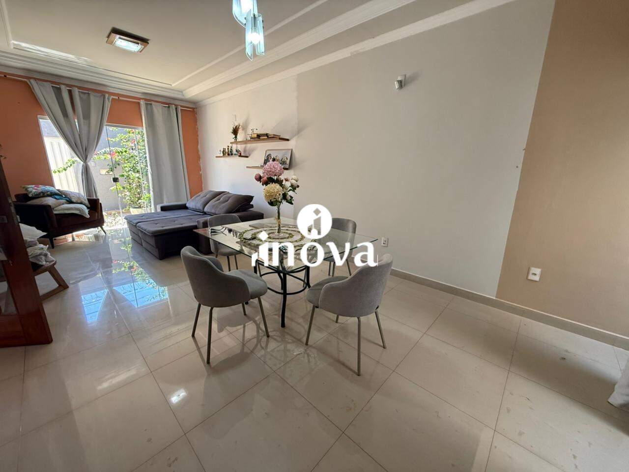 Casa à venda no Nenê Gomes, Jardim: 