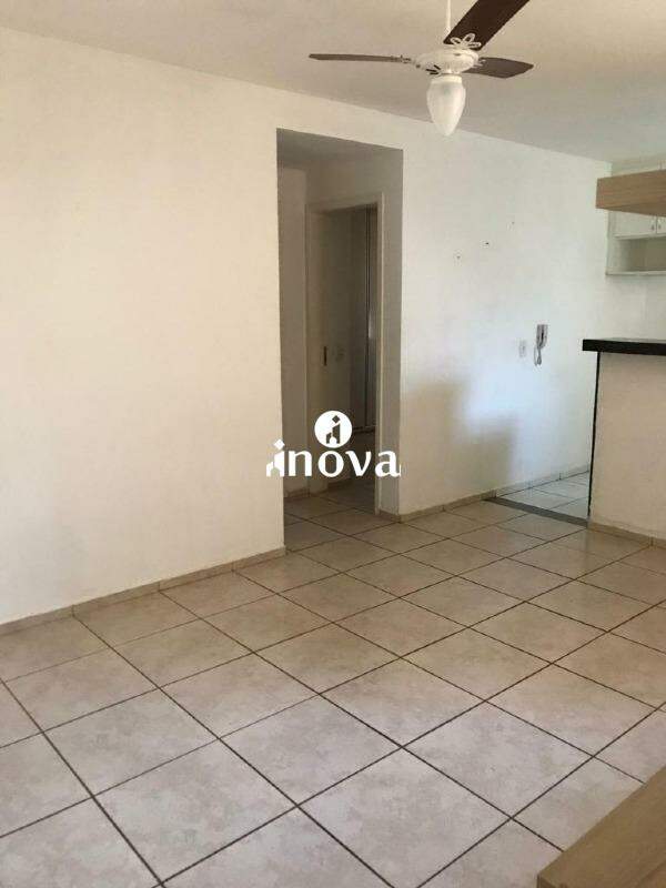 Apartamento à venda no Manoel Mendes: 